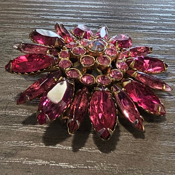 Vintage Hot Pink Prong Set Navette Flower Brooch with Rhinestones - Picture 2 of 5